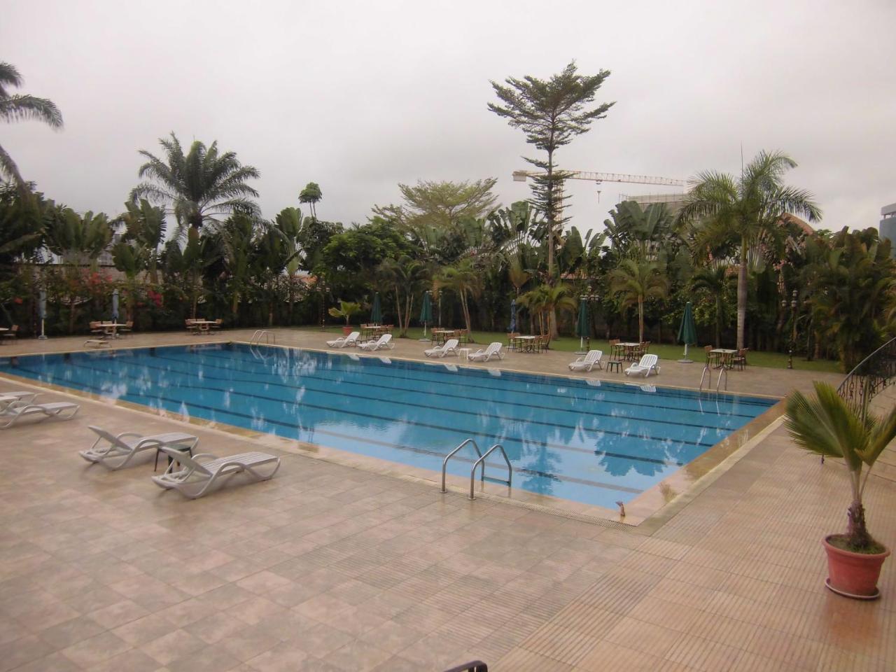 Atlantic Palace Hotel ปวงต์-นัว ภายนอก รูปภาพ
